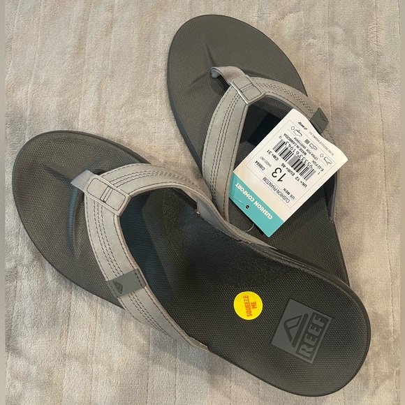 REEF cushion sandals men13 - Picture 1 of 3